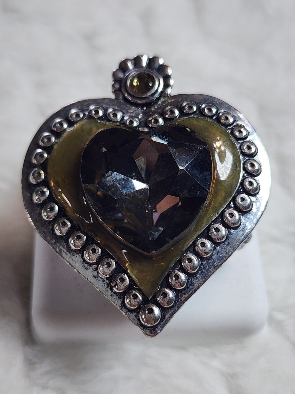 Vintage Silvertone Purple Crystal Heart Stretch Ring Western Boutique Statement